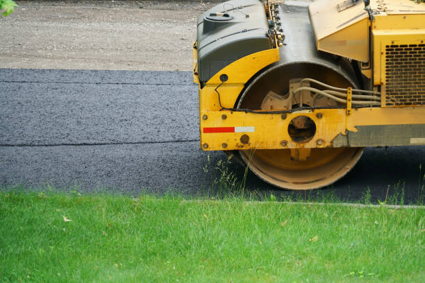 Why Choose Us For All Your Driveway Paving Needs in Crooked Lake Park, FL?